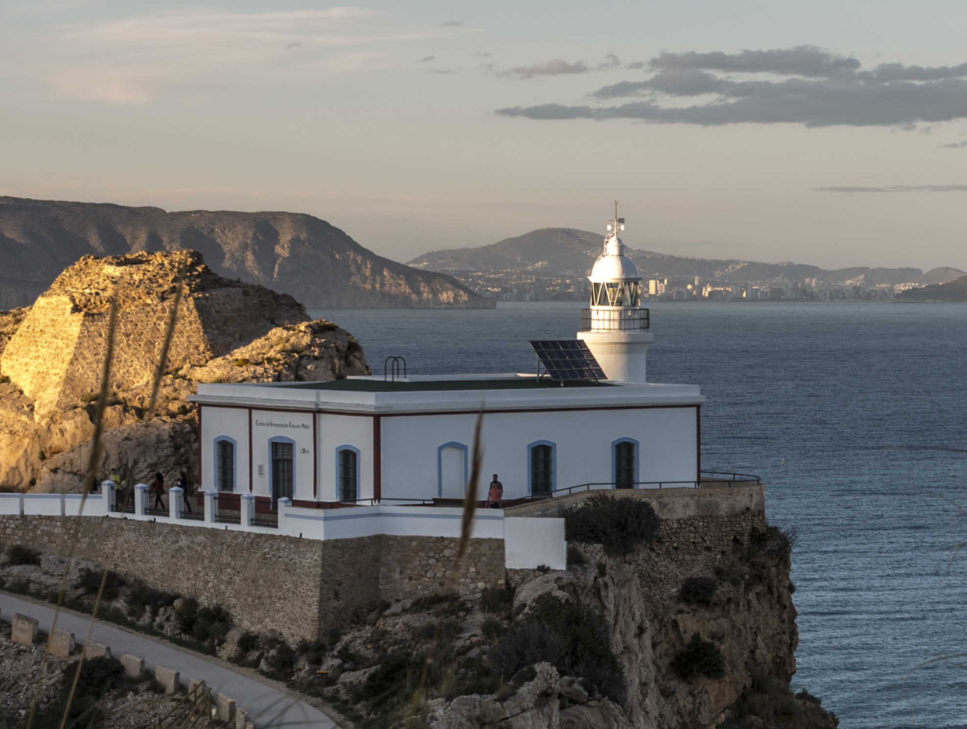 Faro de l’Albir: Un faro entre acantilados y leyendas